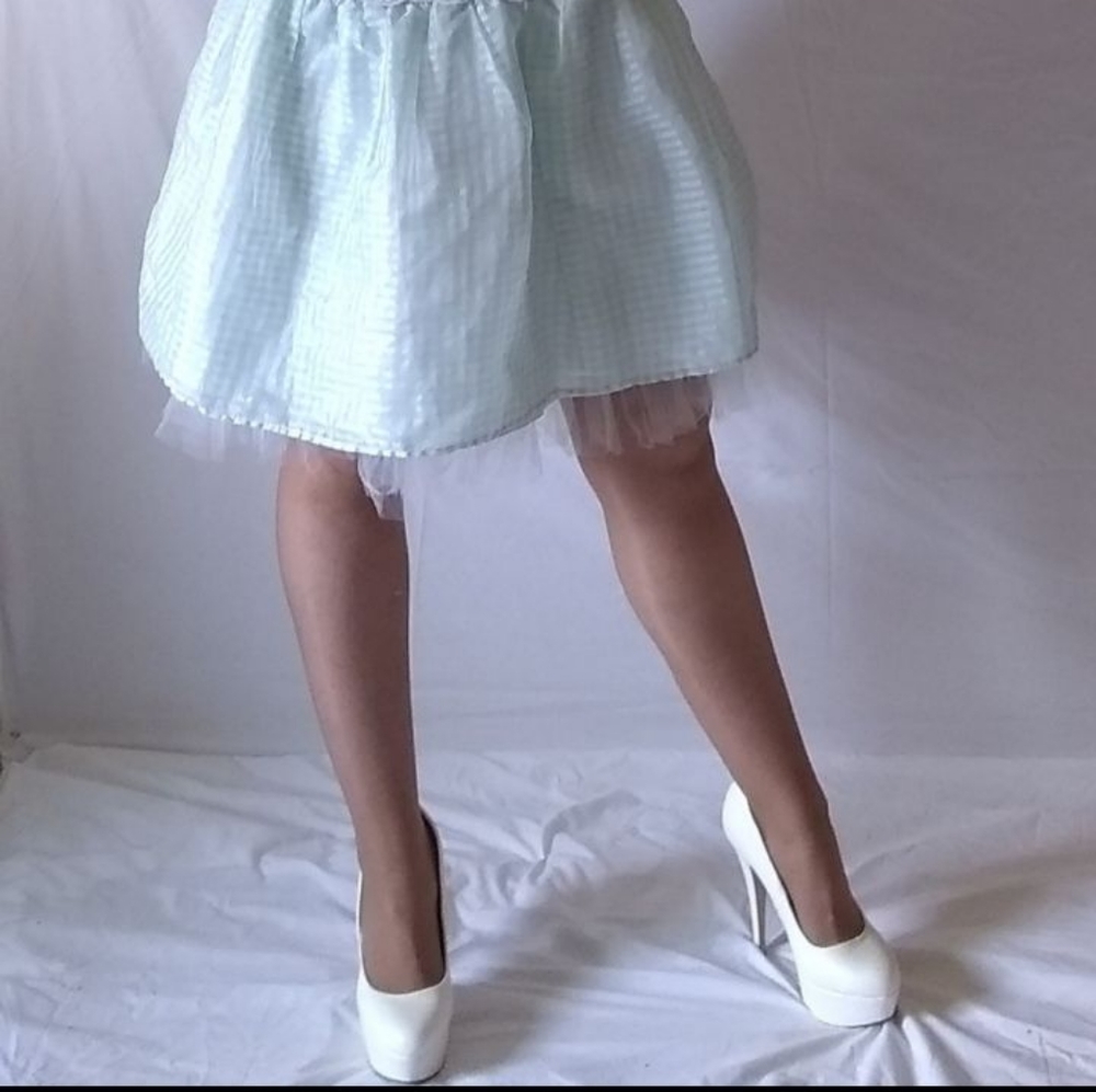 Formal mint princess dress - Picture 6 of 8